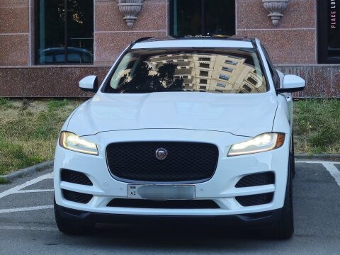 Jaguar F-Pace, 2017