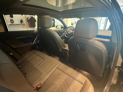 BMW 550e, 2025