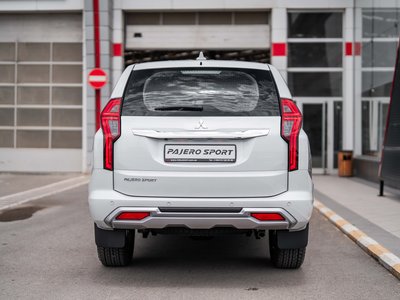 Mitsubishi Pajero Sport, 2025