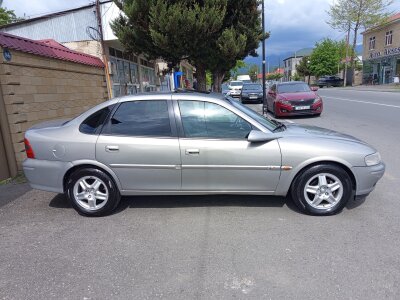 Opel Vectra, 1997
