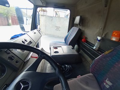 Mercedes-Benz 814 yük maşını