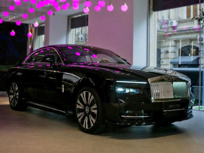 Rolls-Royce Spectre, 2024