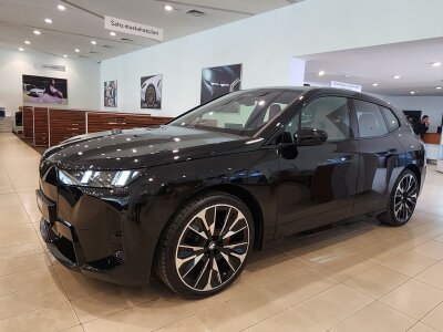 BMW iX xDrive45, 2025