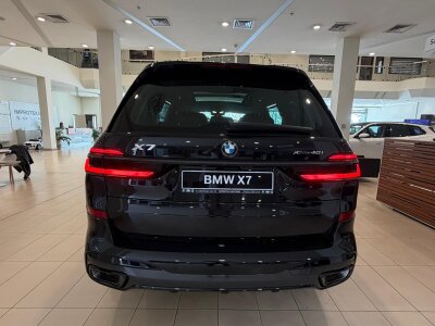 BMW X7, 2026