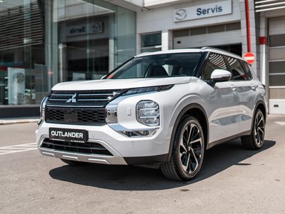 Mitsubishi Outlander, 2025