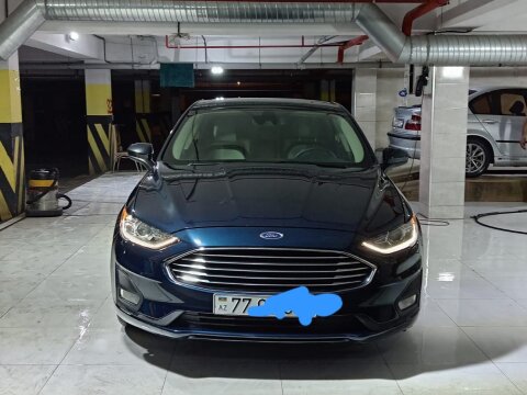 Ford Fusion, 2020