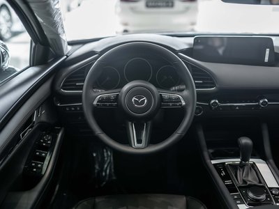 Mazda 3, 2025