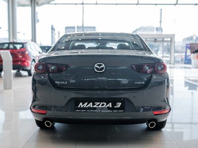 Mazda 3, 2025