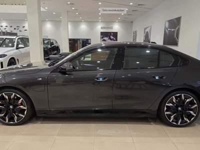BMW 530e, 2025