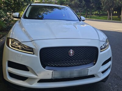 Jaguar F-Pace, 2017