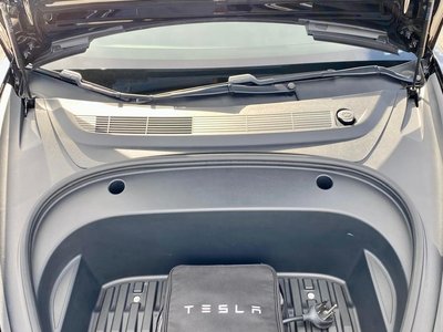 Tesla Model 3, 2021