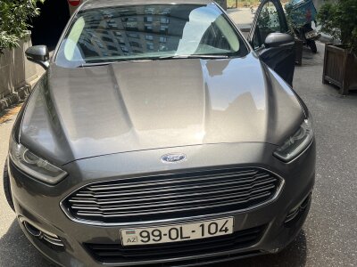 Ford Fusion, 2016
