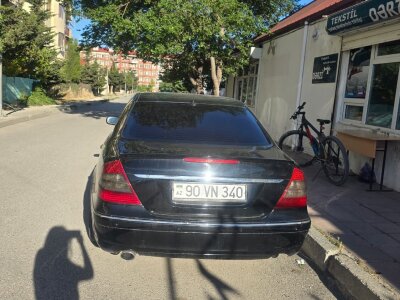Mercedes-Benz E 200, 2002