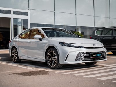 Toyota Camry, 2026