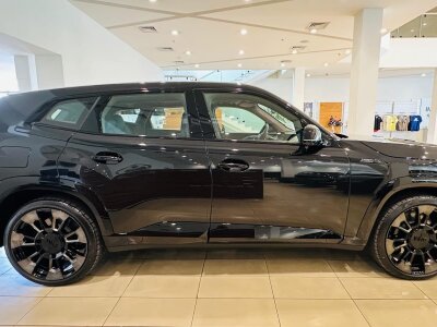 BMW XM, 2025