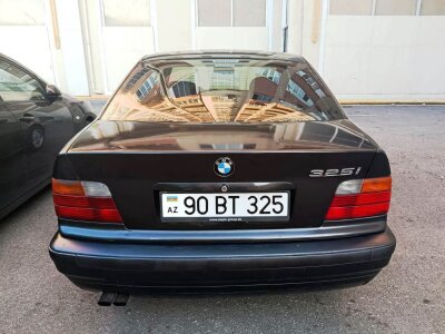 BMW 325, 1994