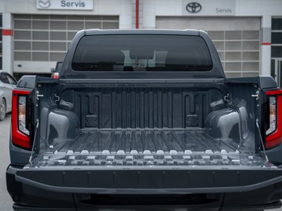 Toyota Hilux, 2025