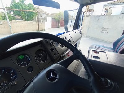 Mercedes-Benz 814 yük maşını
