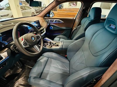 BMW XM, 2025