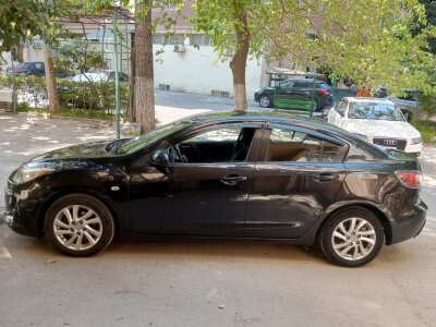 Mazda 3, 2012