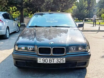 BMW 325, 1994