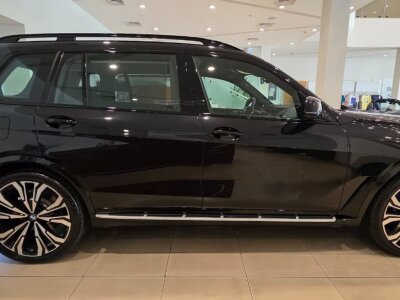 BMW X7, 2025
