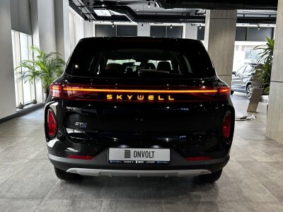 Skywell ET5, 2026