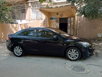 Mazda 3, 2012