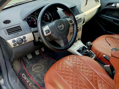 Opel Astra, 2007