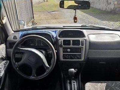 Mitsubishi Pajero iO, 2001