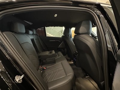 BMW 520, 2025