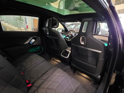 BMW 740, 2025