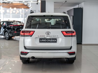 Toyota Land Cruiser, 2026