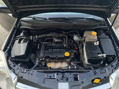 Opel Astra, 2009
