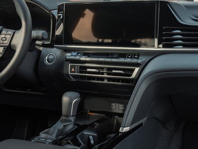 Toyota Camry, 2026