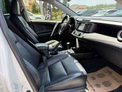 Toyota RAV4, 2018