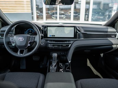 Toyota Camry, 2026