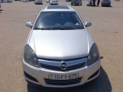 Opel Astra, 2009