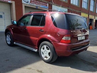 Mercedes-Benz ML 270, 2001