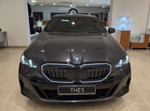 BMW 530e, 2025