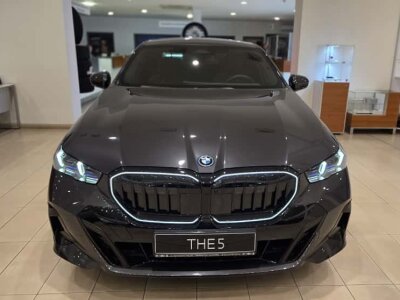 BMW 530e, 2025