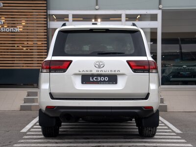 Toyota Land Cruiser, 2026
