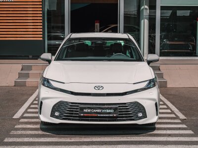 Toyota Camry, 2026