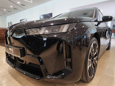 BMW iX xDrive45, 2025