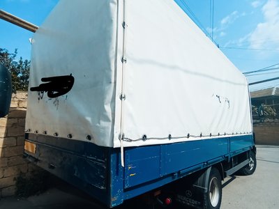Mercedes-Benz 814 yük maşını