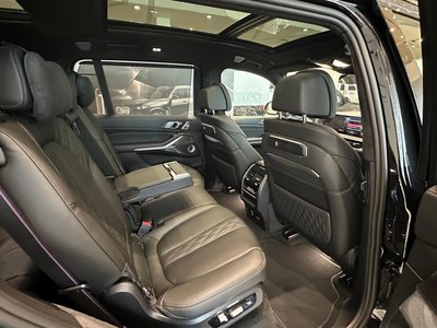 BMW X7, 2025