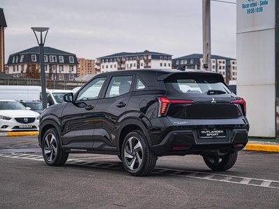 Mitsubishi Outlander Sport, 2025
