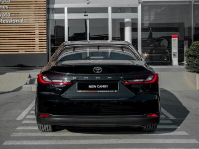 Toyota Camry, 2026