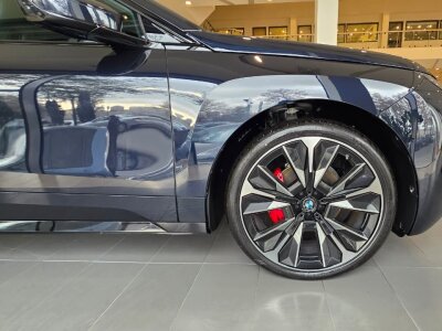 BMW iX xDrive45, 2025