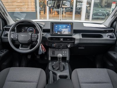 Toyota Hilux, 2025